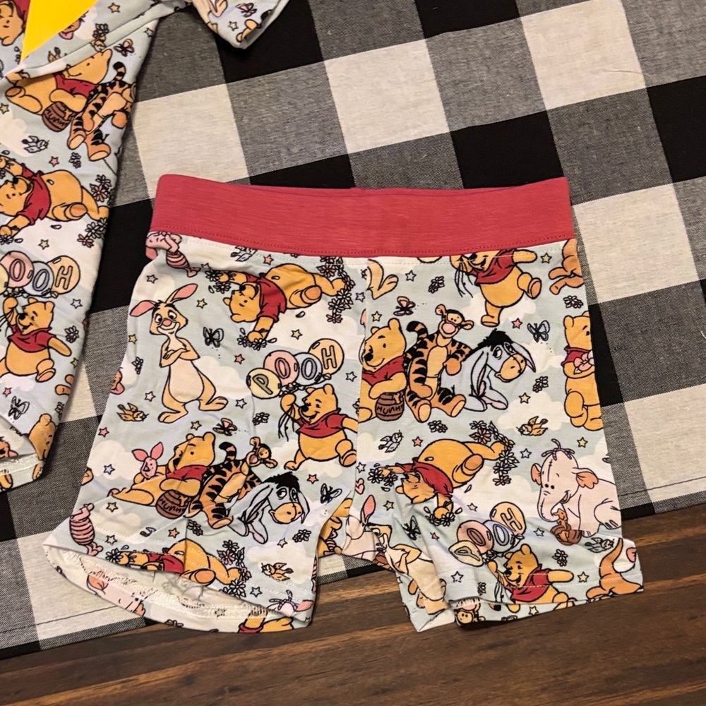 Bamboo Pajama shorts Set Winnie the Pooh and friends  new 6-12 months - Picture 2 of 2